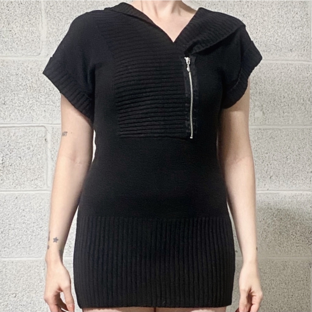 Guess  hooded sweater dress with   front half zipper  Size M